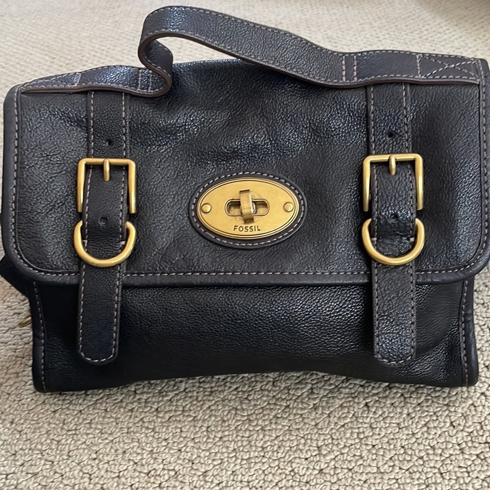 Fossil black leather handbag.